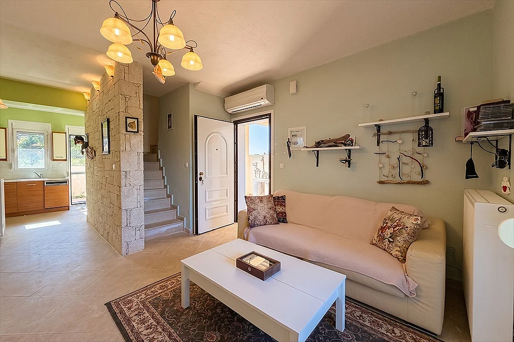 Hanioti Modern Maisonette with Μountain View