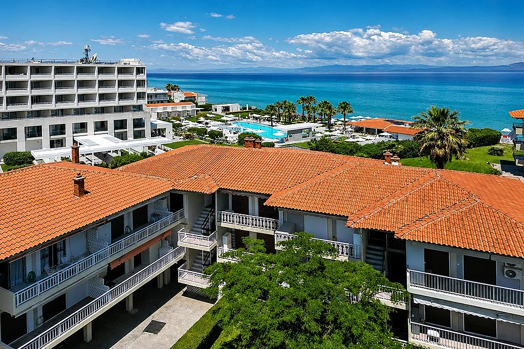 Hanioti Seafront Apartment