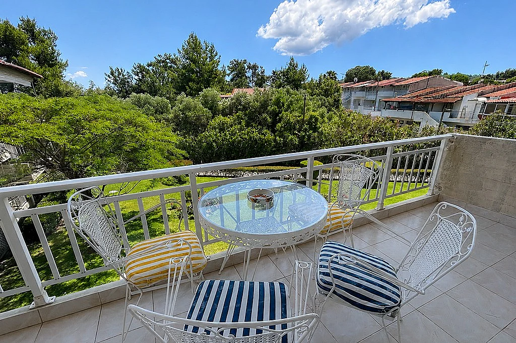 Hanioti Seafront Apartment