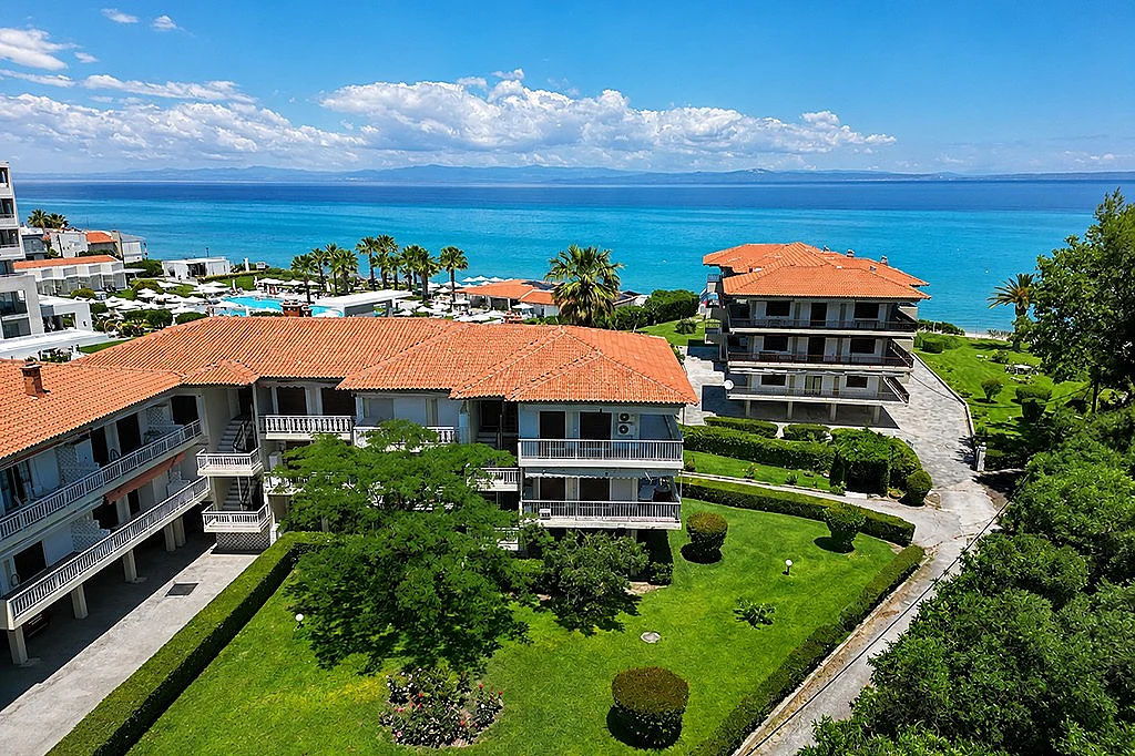 Hanioti Seafront Apartment