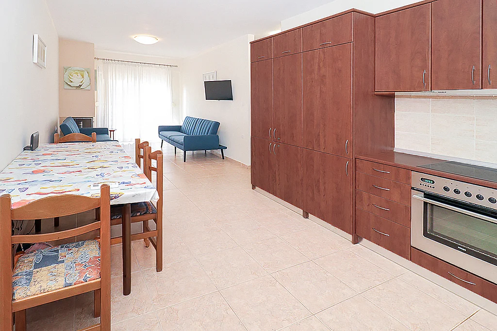 Siviri Complex of Apartment and Studio
