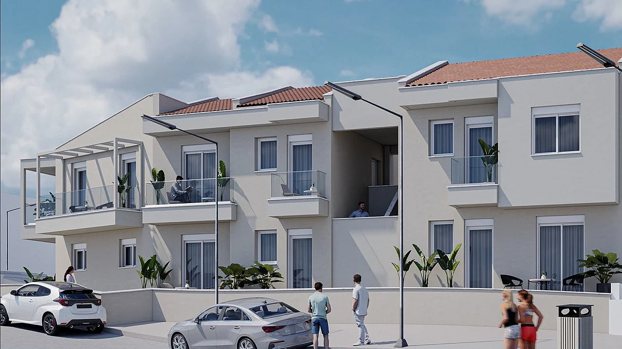 Nikiti Complex of 4 Apartments + 1 Maisonette