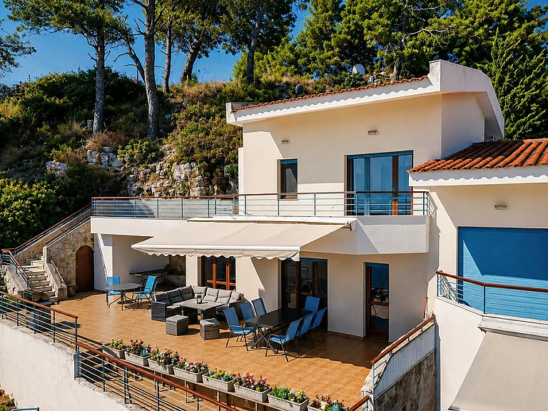 Kallithea Villa with Sea View