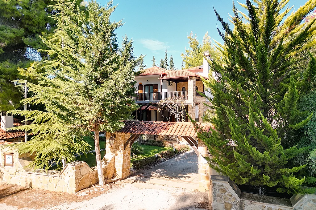Nikiti 3-Levels Villa