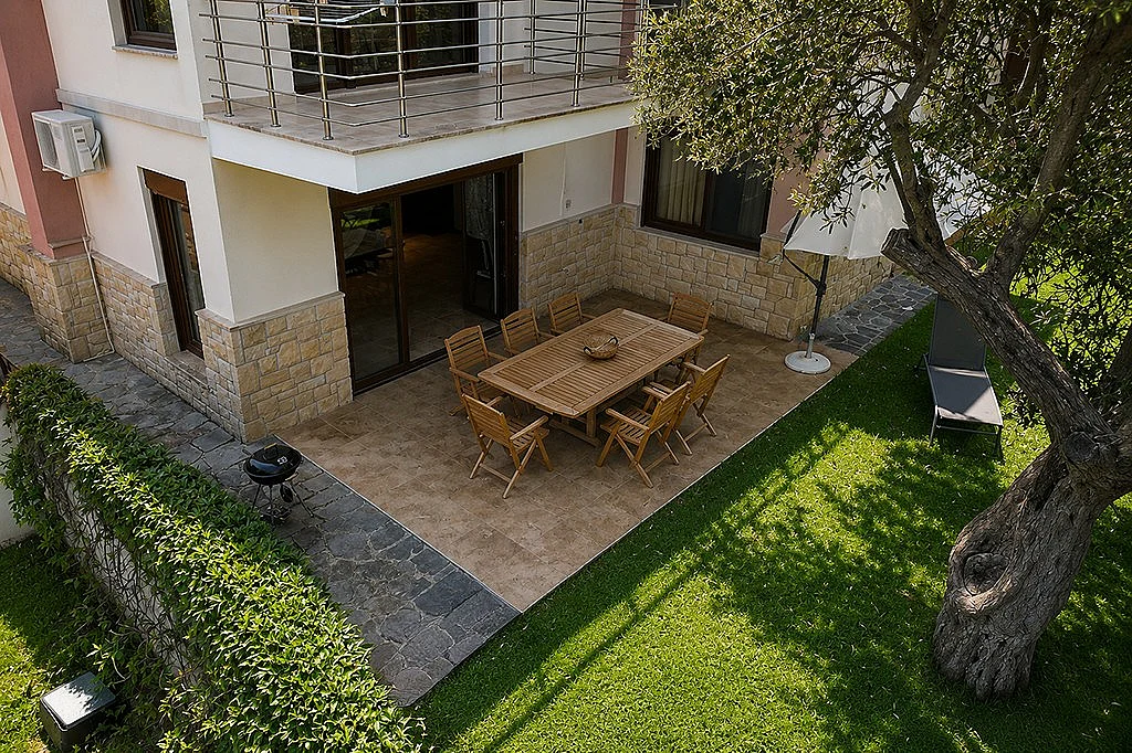 Kriopigi Villa with Sea View
