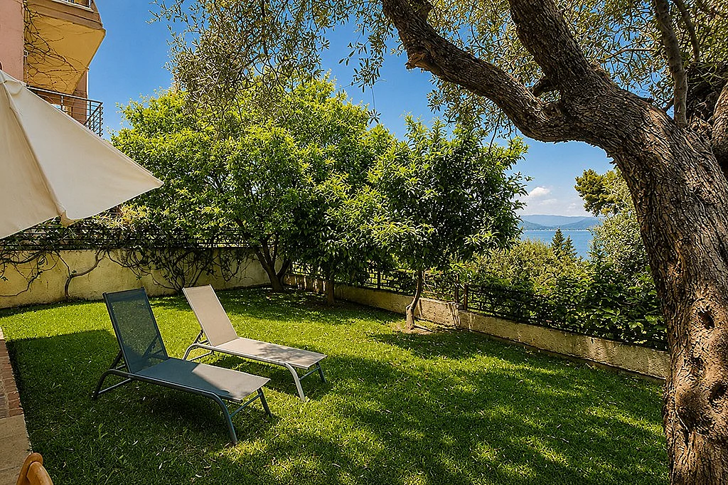 Kriopigi Villa with Sea View